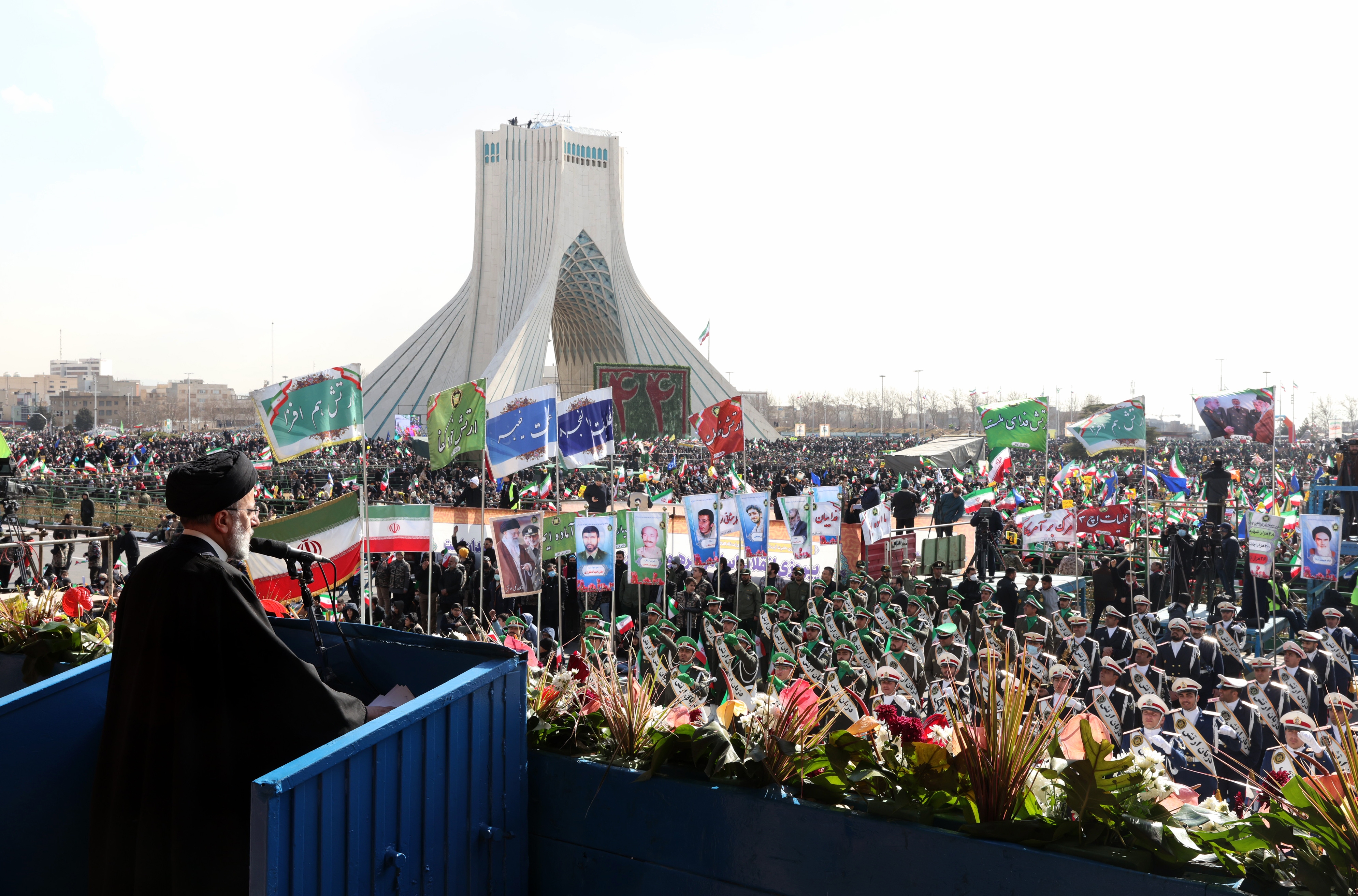 رئیسجمهور: آغوش ملت برای فریبخوردگان باز است| تداوم نگاه پدرانه رهبری در دولت| از مشکلات قطعا عبور خواهیم کرد+ فیلم رئیسجمهور: آغوش ملت برای فریبخوردگان باز است| تداوم نگاه پدرانه رهبری در دولت| از مشکلات قطعا عبور خواهیم کرد+ فیلم