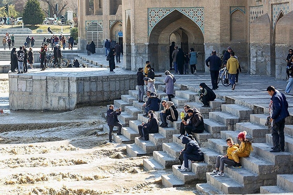 آب به زاینده‌ رود رسید + تصاویر و فیلم