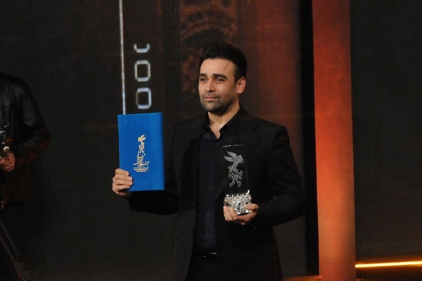 لحظه به لحظه با مراسم اختتامیه جشنواره فیلم فجر ۴۱ + لیست برندگان جشنواره لحظه به لحظه با مراسم اختتامیه جشنواره فیلم فجر ۴۱ + لیست برندگان جشنواره