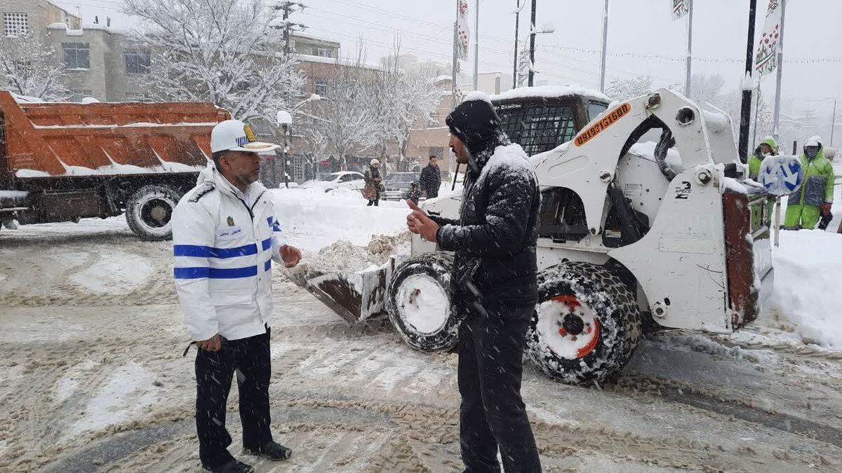 مدارس، ادارات و دانشگاه‌های همدان فردا دوشنبه (۲۴ بهمن ۱۴۰۱) تعطیل شد