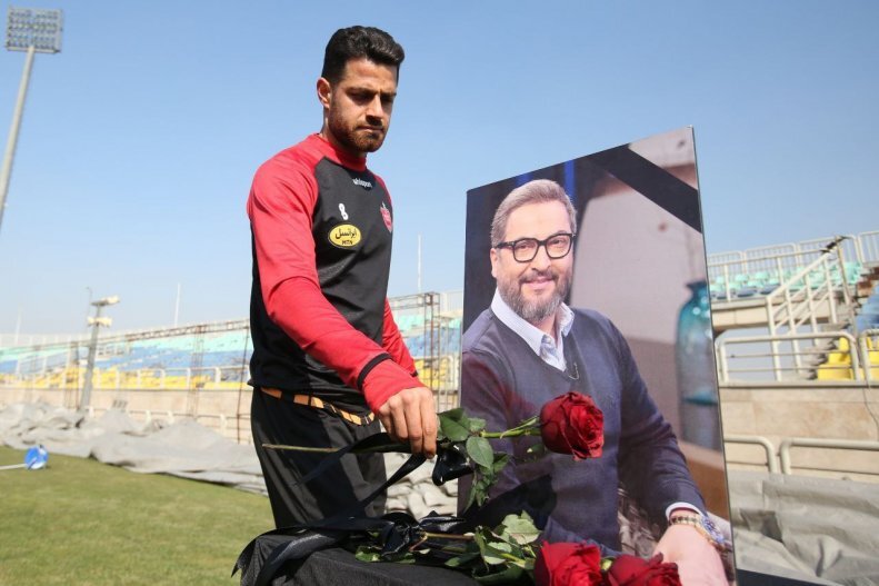 اداری احترام به میناوند در تمرین پرسپولیس + عکس اداری احترام به میناوند در تمرین پرسپولیس + عکس