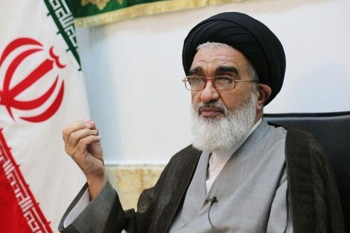امام‌جمعه قم: مسمومیت دانش‌آموزان توطئه جریانی خائن است؛ عاملان به اشدِ مجازات برسند