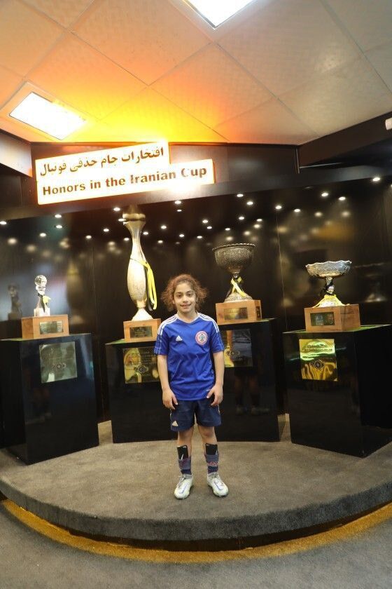 آرات حسینی، کودک نابغه فوتبال ایران، با سپاهان قرارداد بست + عکس آرات حسینی، کودک نابغه فوتبال ایران، با سپاهان قرارداد بست + عکس