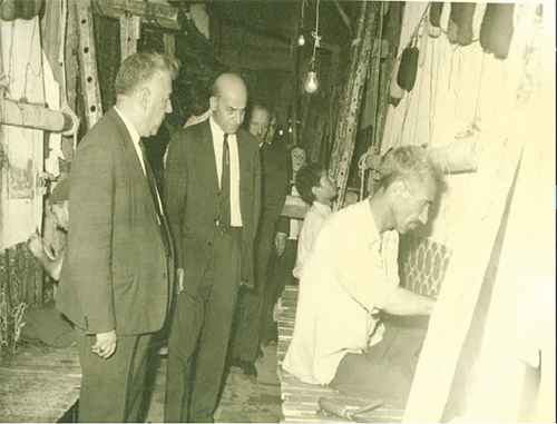 تاریخ پُرگره فرش مشهد