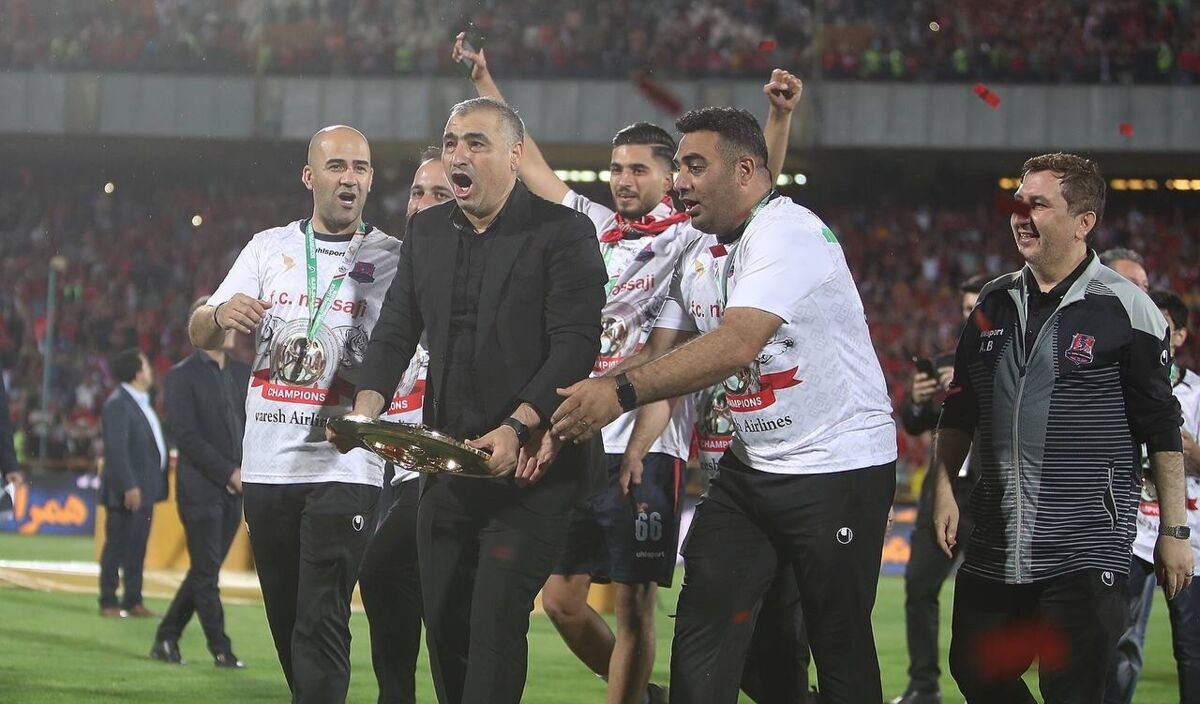 درباره ساکت الهامی، کسی که ادعا دارد بهترین گزینه مربیگری تیم ملی فوتبال است! درباره ساکت الهامی، کسی که ادعا دارد بهترین گزینه مربیگری تیم ملی فوتبال است!