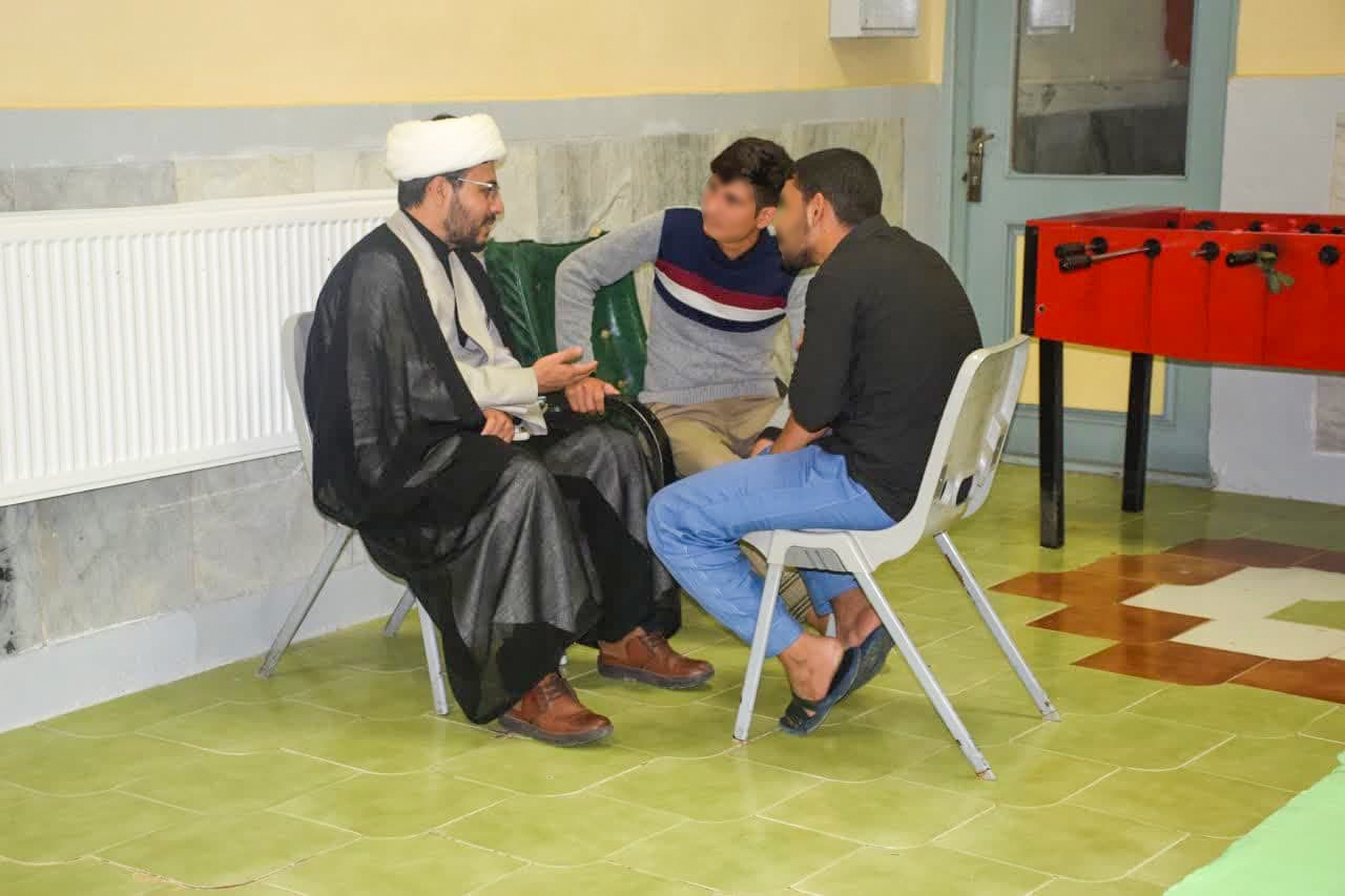 روایتهایی از زندان مرکزی مشهد که طلبههای جهادی منبرشان را آنجا برده اند روایتهایی از زندان مرکزی مشهد که طلبههای جهادی منبرشان را آنجا برده اند