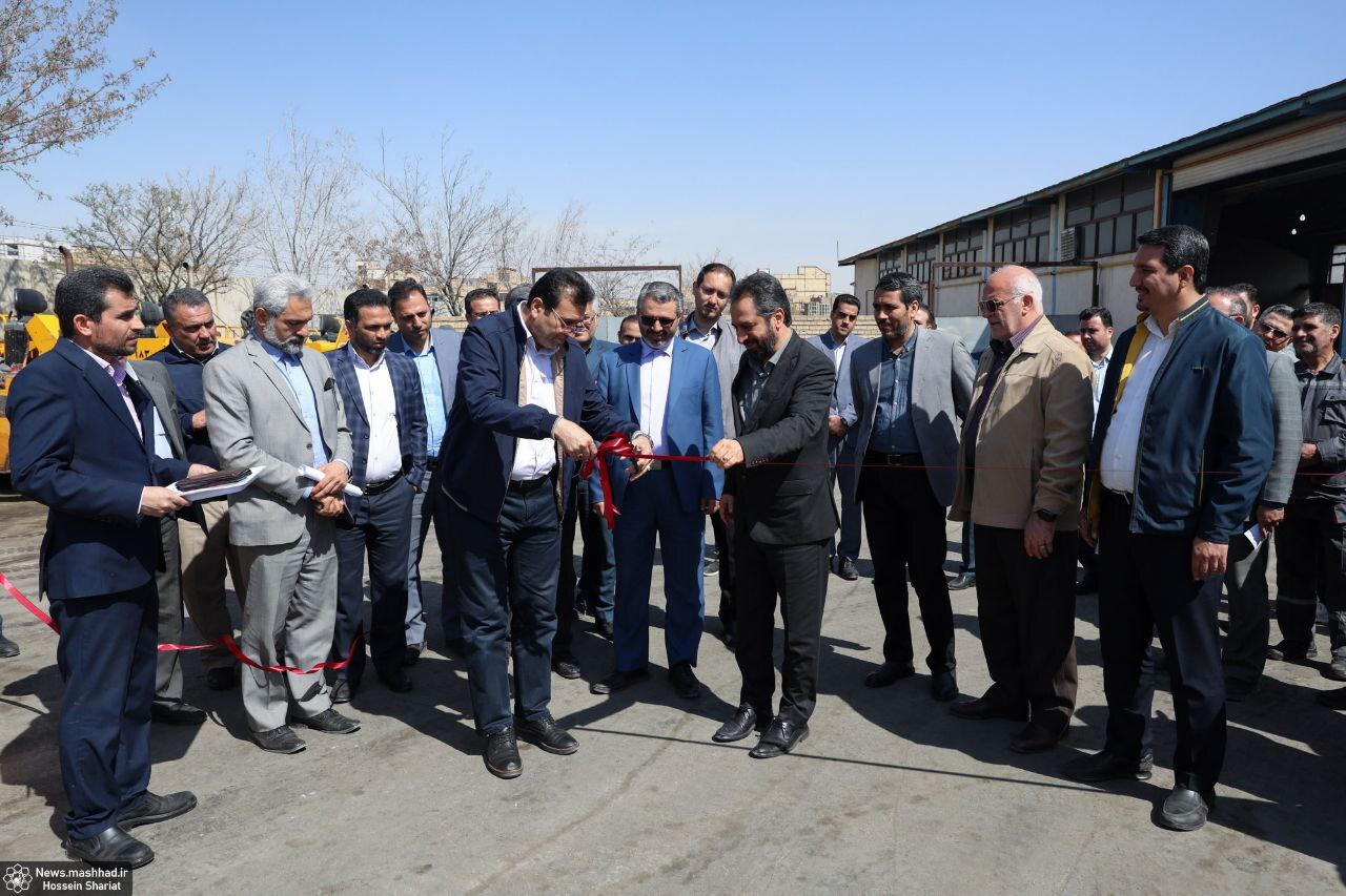 ۱۵ دستگاه خودرو جدید سنگین و نیمه سنگین سازمان عمران شهرداری مشهد رونمایی شد | تولید بیش از ۱۰۰ هزارتن آسفالت و ۳۰۰ هزارتن قطعات سنگی دریک سال