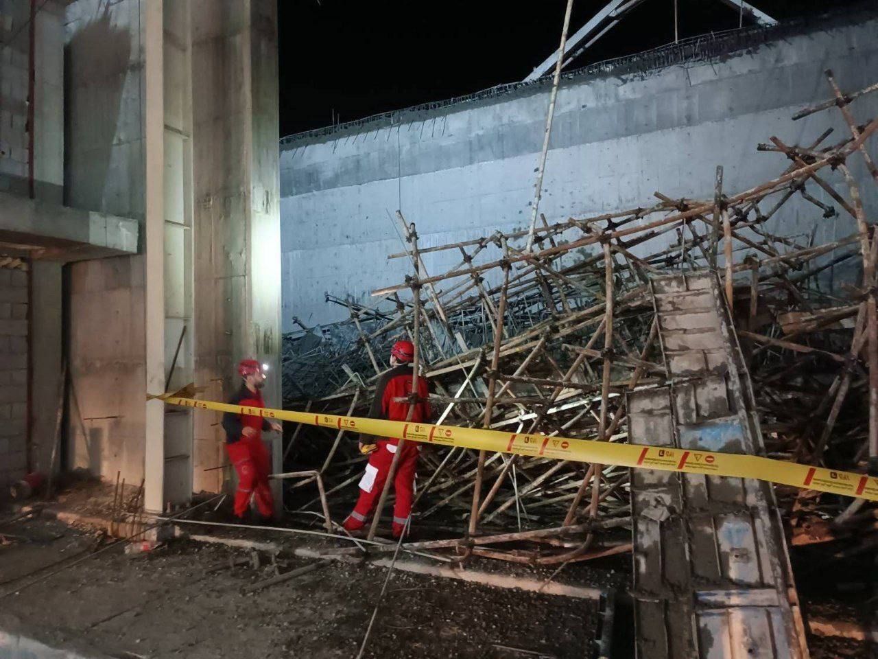 حادثه در فرودگاه امام خمینی(ره) + جزئیات و عکس حادثه در فرودگاه امام خمینی(ره) + جزئیات و عکس