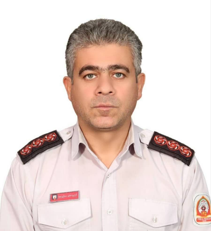 شهادت یک آتش‌نشان در حریق ساختمان خیابان بهار + فیلم