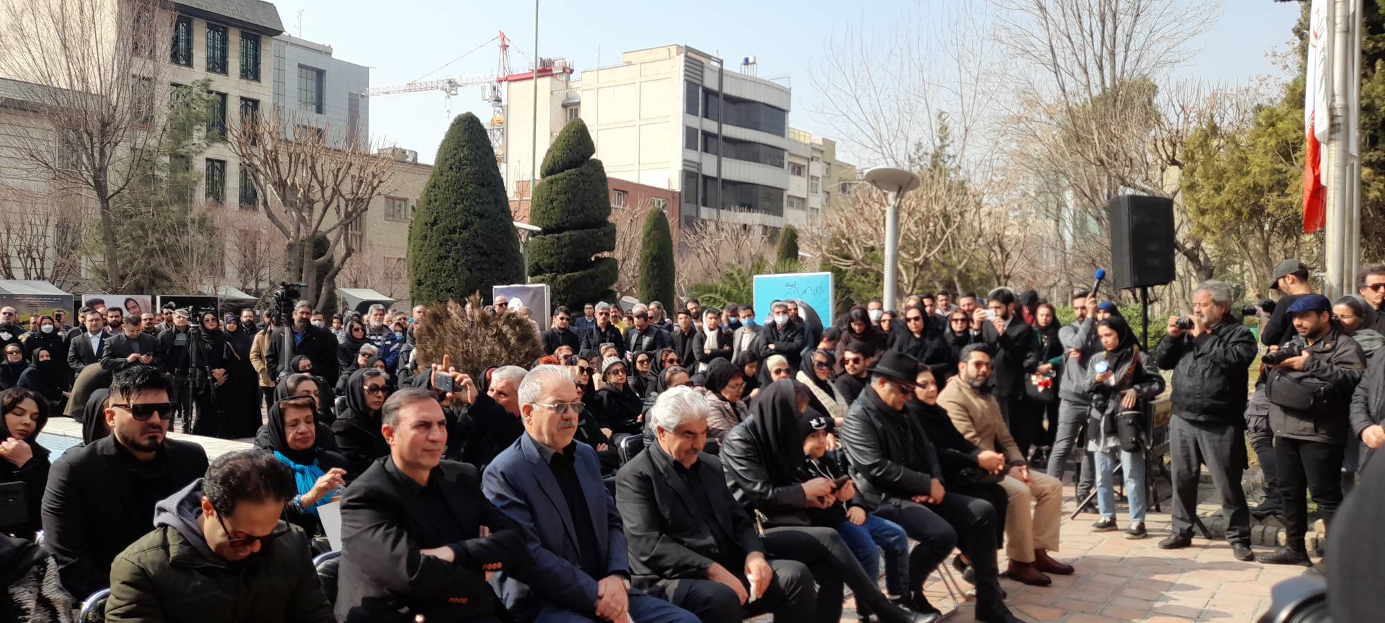 مراسم تشییع پیکر و تدفین شهرام عبدلی + فیلم و عکس مراسم تشییع پیکر و تدفین شهرام عبدلی + فیلم و عکس