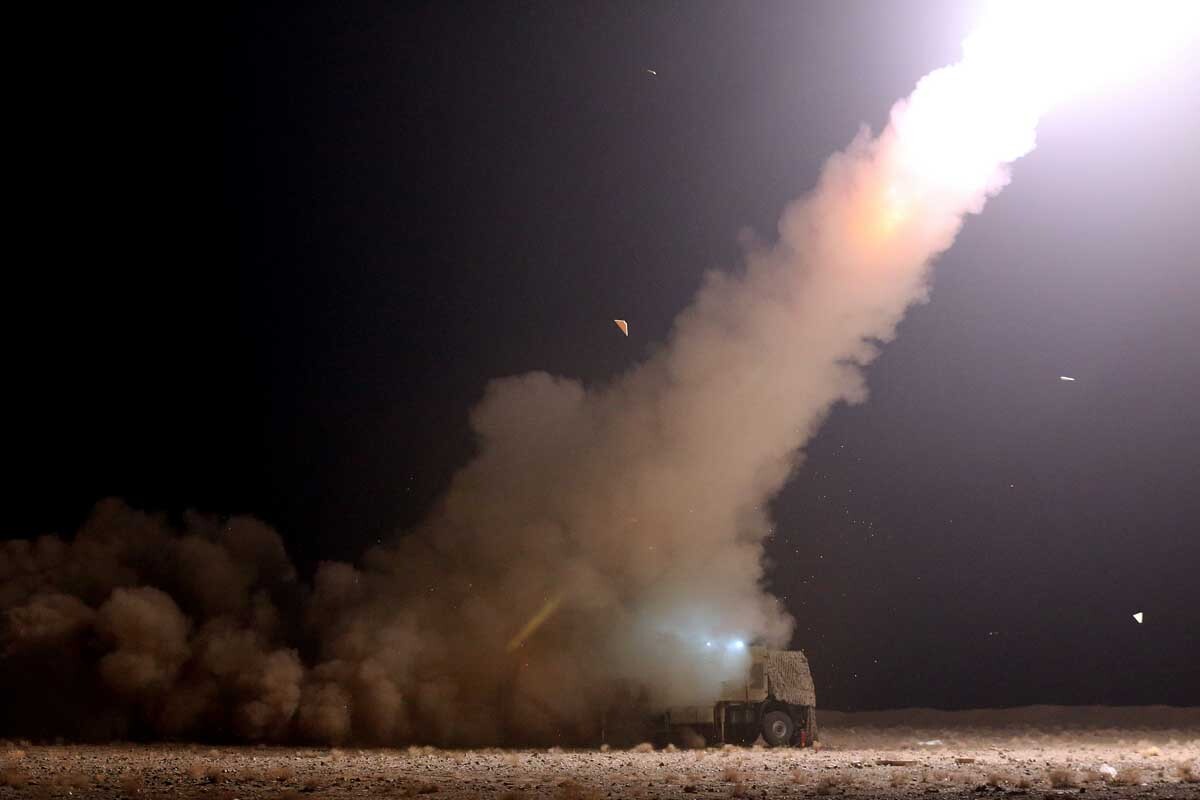 از انهدام اهداف توسط سامانههای «۱۵ خرداد» و «سوم خرداد» تا رونمایی از تونلهای زیرزمینی در رزمایش پدافند هوایی+ فیلم از انهدام اهداف توسط سامانههای «۱۵ خرداد» و «سوم خرداد» تا رونمایی از تونلهای زیرزمینی در رزمایش پدافند هوایی+ فیلم