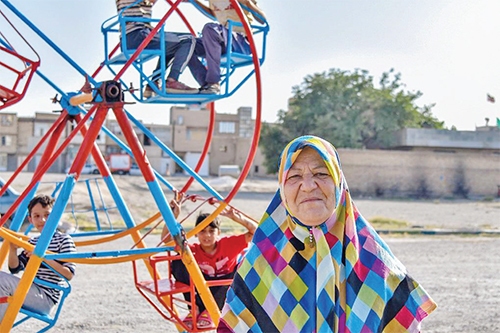 ماهم کارگریم، مثل شما که دکترید، مهندس یا کارمندید