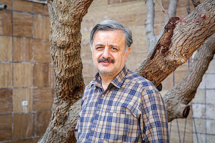 محمدکاظم کاظمی: طالب‌زاده با برنامه «راز» درباره مهاجران افغانستانی خط‌شکنی کرد