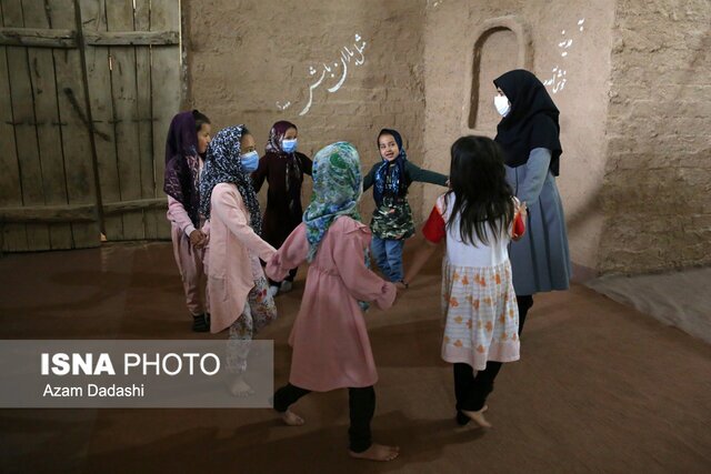 همت دانشجویان قزوینی برای باسواد کردن کودکان افغانستانی همت دانشجویان قزوینی برای باسواد کردن کودکان افغانستانی