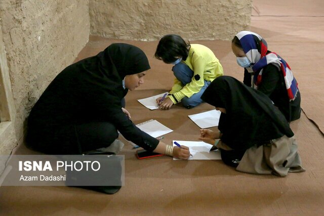 همت دانشجویان قزوینی برای باسواد کردن کودکان افغانستانی همت دانشجویان قزوینی برای باسواد کردن کودکان افغانستانی