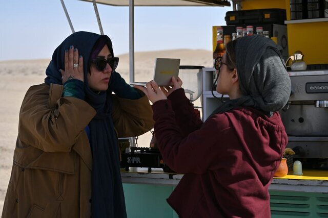 رونمایی از عکسهای باران کوثری در فیلم «چرا گریه نمیکنی؟» رونمایی از عکسهای باران کوثری در فیلم «چرا گریه نمیکنی؟»