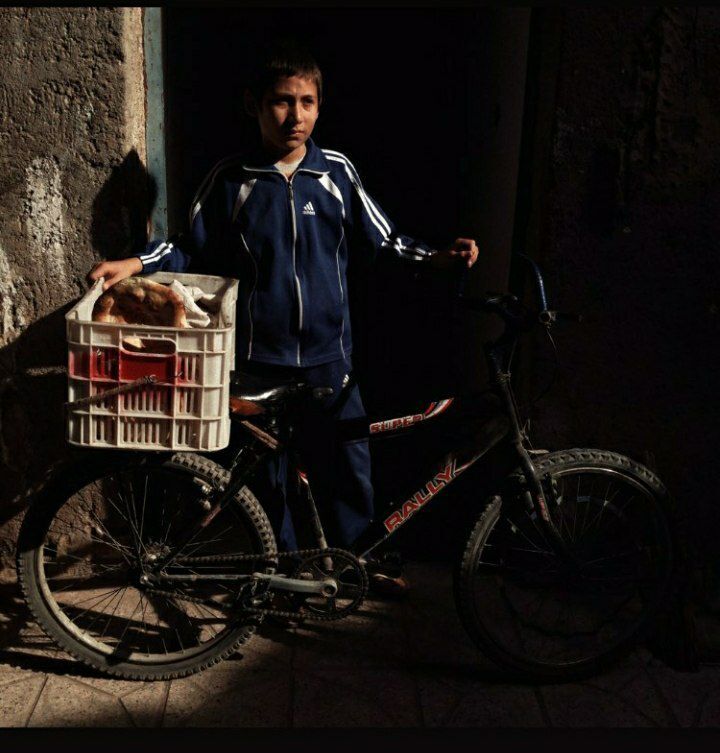 روایت عکاس گلشهر از نان مزاری