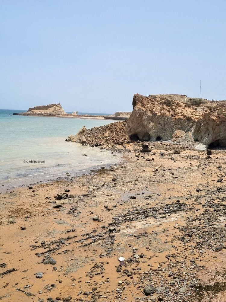 با فروریختن «روزنه دریا» یک جاذبه مهم گردشگری ایران از بین رفت با فروریختن «روزنه دریا» یک جاذبه مهم گردشگری ایران از بین رفت