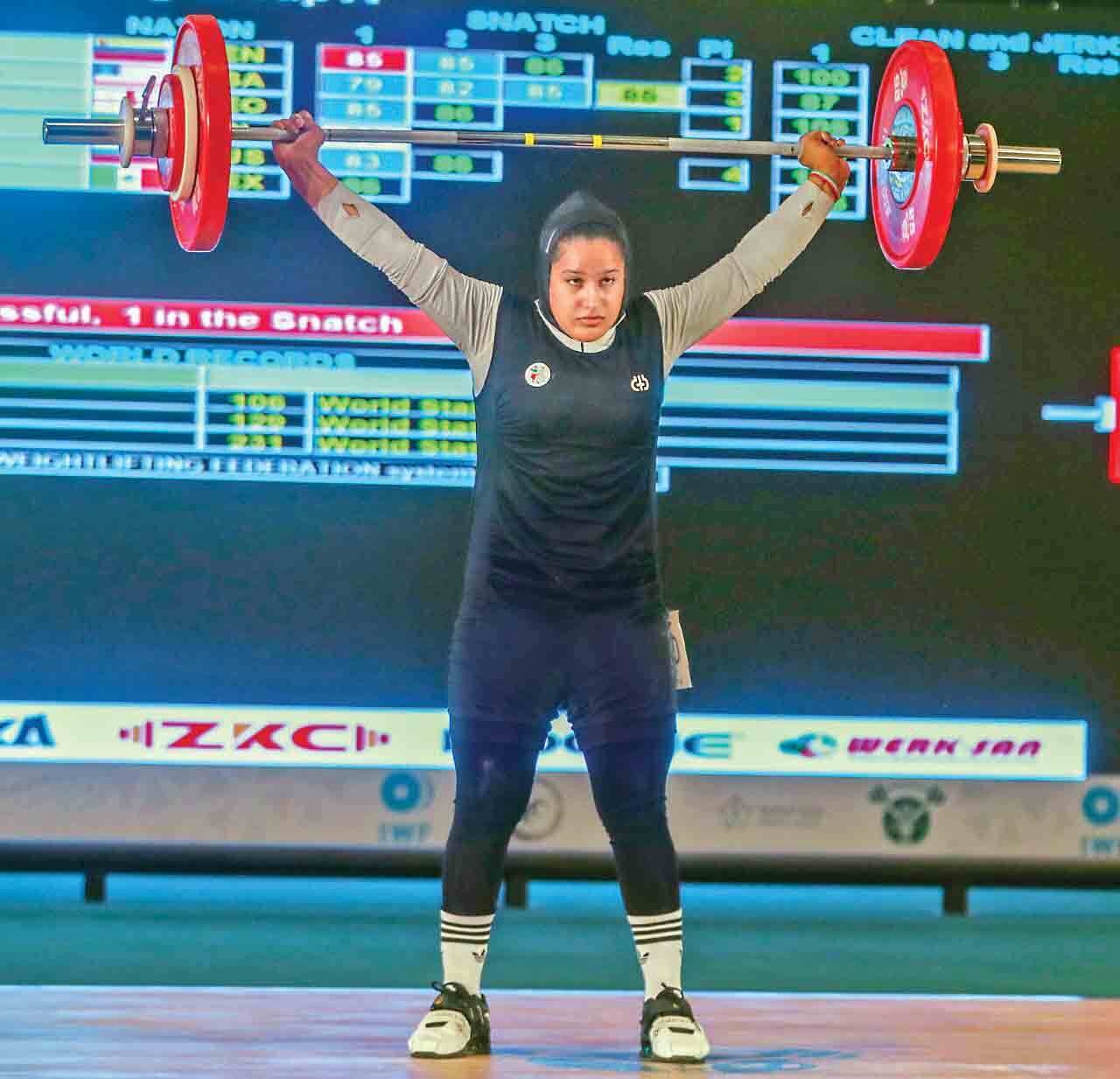 ناپدیدشدن عجیب ستاره وزنهبرداری بانوان ایران در کشور یونان!+ عکس ناپدیدشدن عجیب ستاره وزنهبرداری بانوان ایران در کشور یونان!+ عکس