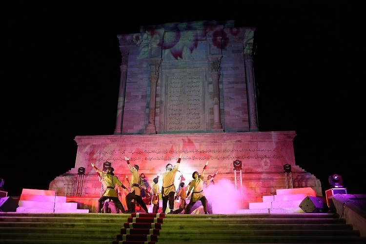 ویژهبرنامههای شهرداری مشهد به مناسبت بزرگداشت فردوسی| حماسه سرایی شهر با «حکیم طوس» ویژهبرنامههای شهرداری مشهد به مناسبت بزرگداشت فردوسی| حماسه سرایی شهر با «حکیم طوس»