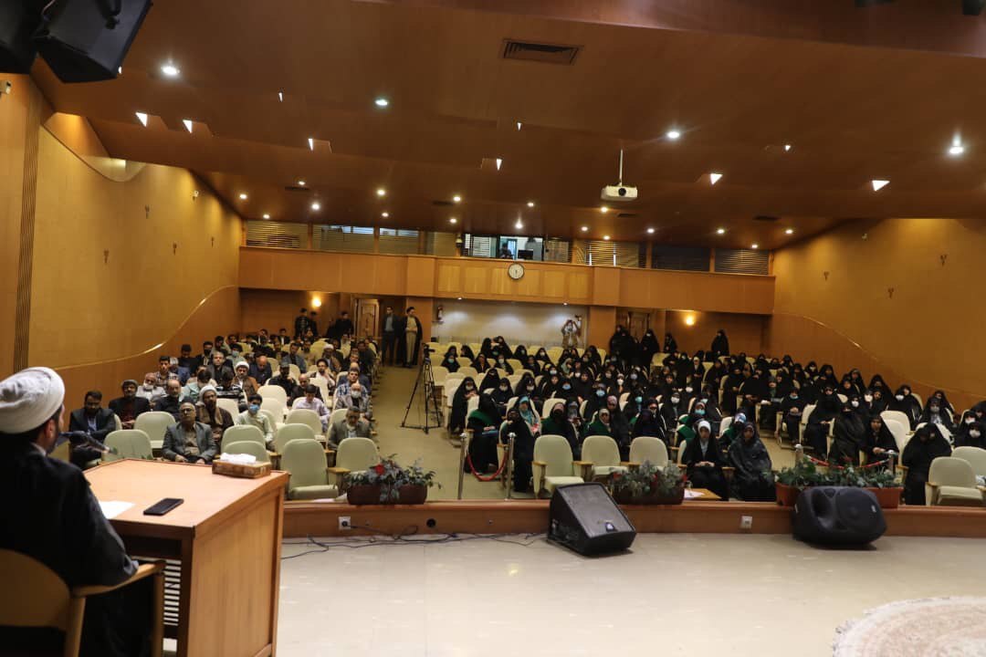 گردهمایی آموزشی اجرایی مربیان و مجریان طرح جامع کاهش آسیب‌های اجتماعی در مشهد برگزار شد