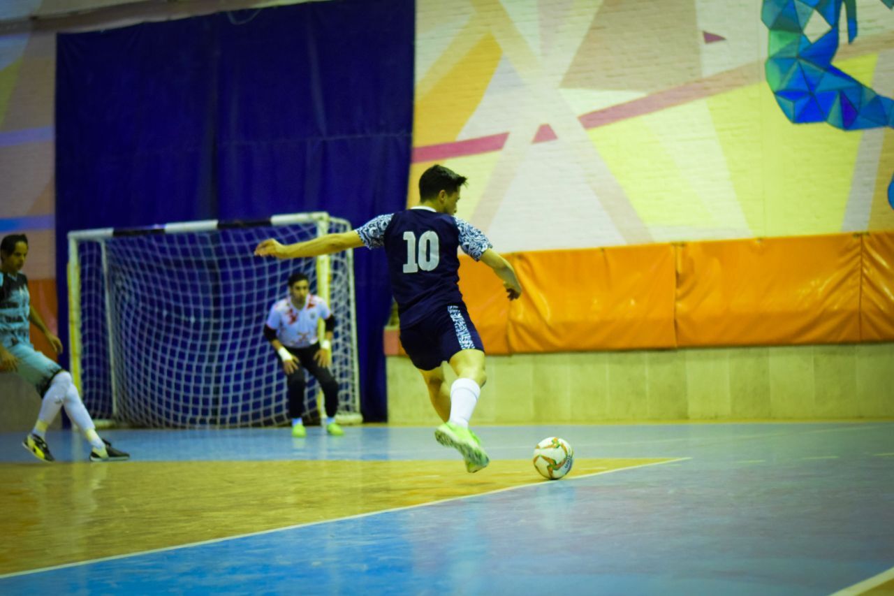 جهانی شدن هنرنمایی فوتسالیست لبنانی در جام رمضان مشهد!+ ویدئو جهانی شدن هنرنمایی فوتسالیست لبنانی در جام رمضان مشهد!+ ویدئو