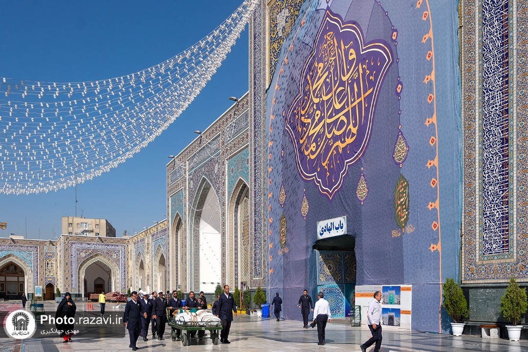 آذینبندی ویژه صحن و سرای رضوی به مناسبت میلاد امام رضا (ع) + تصاویر آذینبندی ویژه صحن و سرای رضوی به مناسبت میلاد امام رضا (ع) + تصاویر