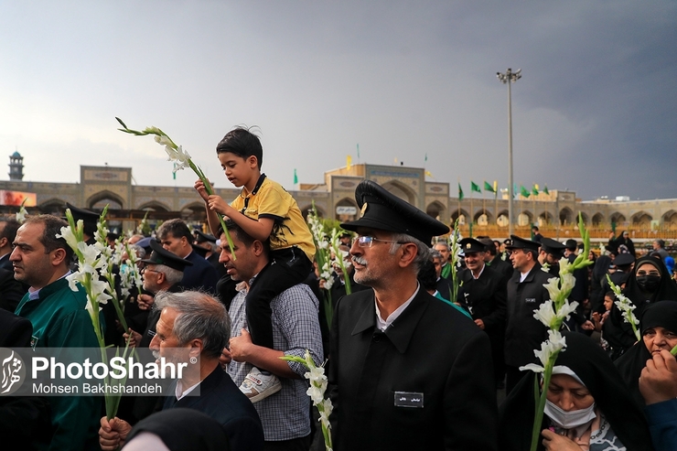 مشهدالرضا (ع) غرق در شادمانی ولادت حضرت ثامن الحجج (ع)