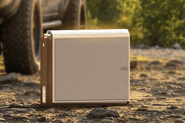 طراحی تلویزیون تاشوی قابل حمل