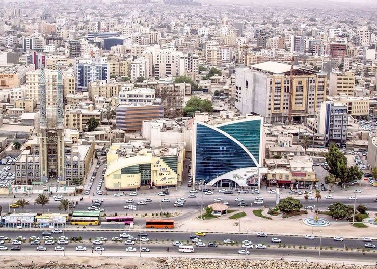 معاون فرهنگی و اجتماعی شهرداری بندرعباس گفت: شهرداری بندرعباس در راستای توسعه مسائل فرهنگی و اجتماعی، برنامه‌های کلان خود را برگرفته از اصالت هرمزگان و ایران اسلامی برگزار می‌کند.