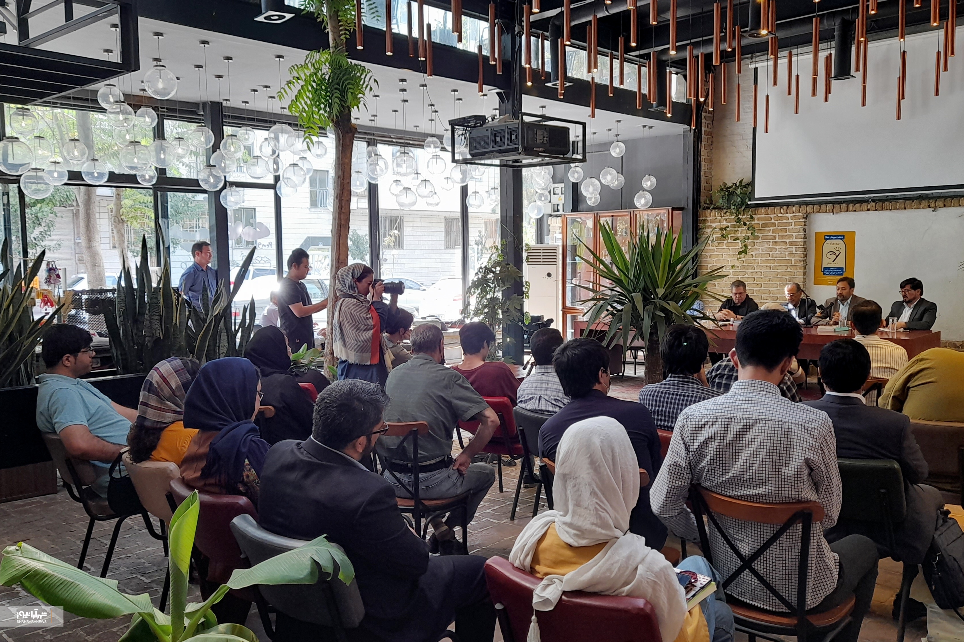 خانه ادبیات افغانستان ۱۹سال تلاش برای روایت همدلی در سایه زبان فارسی خانه ادبیات افغانستان ۱۹سال تلاش برای روایت همدلی در سایه زبان فارسی