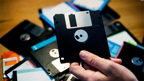 نوستالژیونیکی! نوستالژیونیکی!