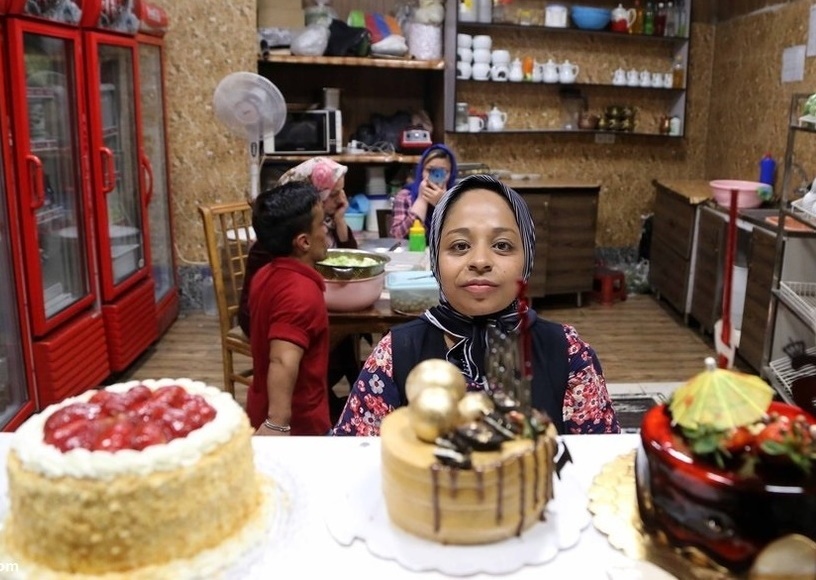 معرفی رستورانی که کوتاه قامتان آن را اداره می کنند معرفی رستورانی که کوتاه قامتان آن را اداره می کنند