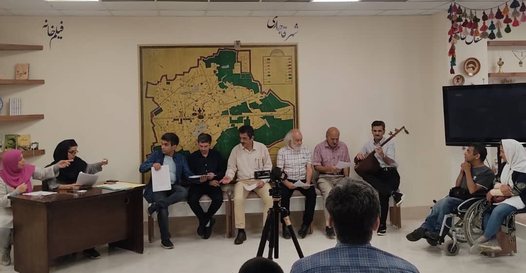 گزارشی از سومین نشست سهشنبههای خوانش مشهد|«ننه خورشید»؛ دریچه ای به سنت های مشهد قدیم گزارشی از سومین نشست سهشنبههای خوانش مشهد|«ننه خورشید»؛ دریچه ای به سنت های مشهد قدیم