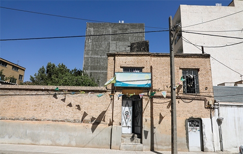 خانهای رو به نور و سرور خانهای رو به نور و سرور