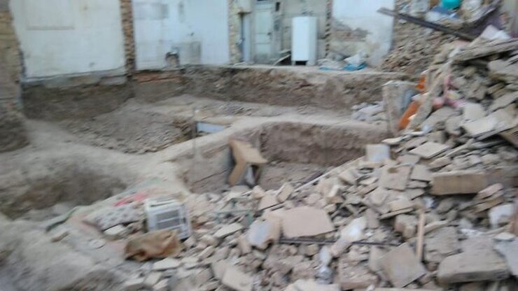 سخنگوی سازمان آتش‌نشانی و خدمات ایمنی شهر تهران از نجات معجزه آسای یک کودک ۸ ساله و زنی ۷۰ ساله از زیرآوار خبر داد.