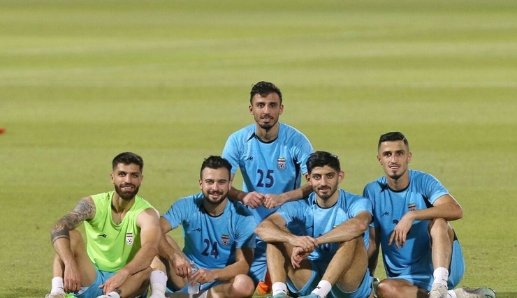 بعد از کش و قوس‌های فراوان سرانجام سعید صادقی با باشگاه پرسپولیس به توافق نهایی رسید. این درحالی است که باشگاه استقلال به شدت خواهان این بازیکن بود، اما نتوانست این بازیکن را به خدمت بگیرد.