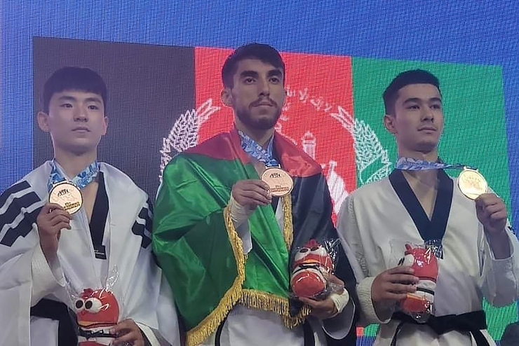 محسن رضایی تکواندوکار تیم ملی افغانستان در رقابت قهرمانی آسیا با کسب دو پیروزی و یک شکست به مدال برنز دست یافت.