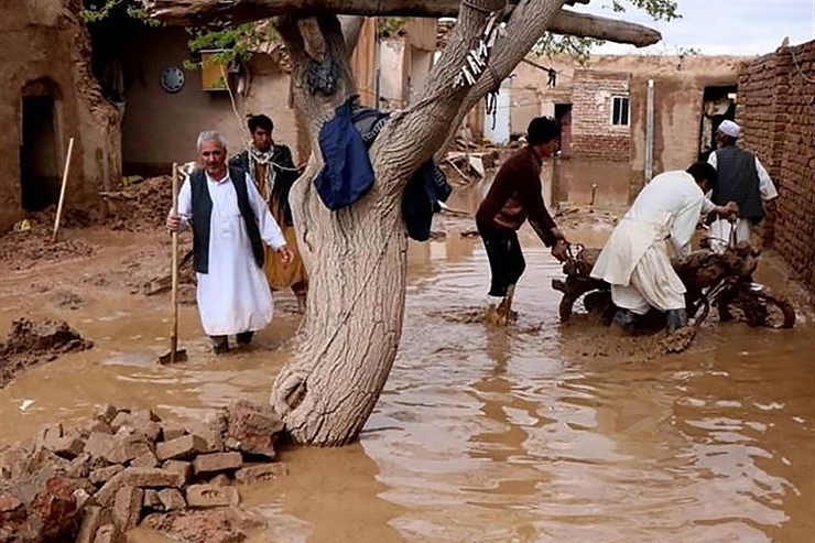۴۰۰ نفر در سیلاب‌های اخیر افغانستان جان خود را از دست داده‌اند