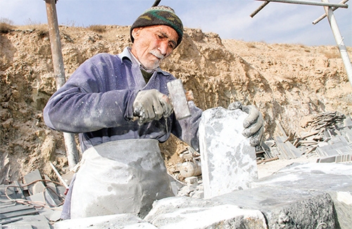 کار سنگ در دل کاغذها کار سنگ در دل کاغذها