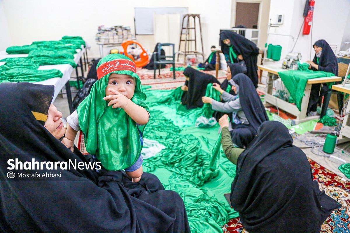 روایت لباسهایی که در ایام محرم با ارادت و حاجت دوخته میشوند روایت لباسهایی که در ایام محرم با ارادت و حاجت دوخته میشوند