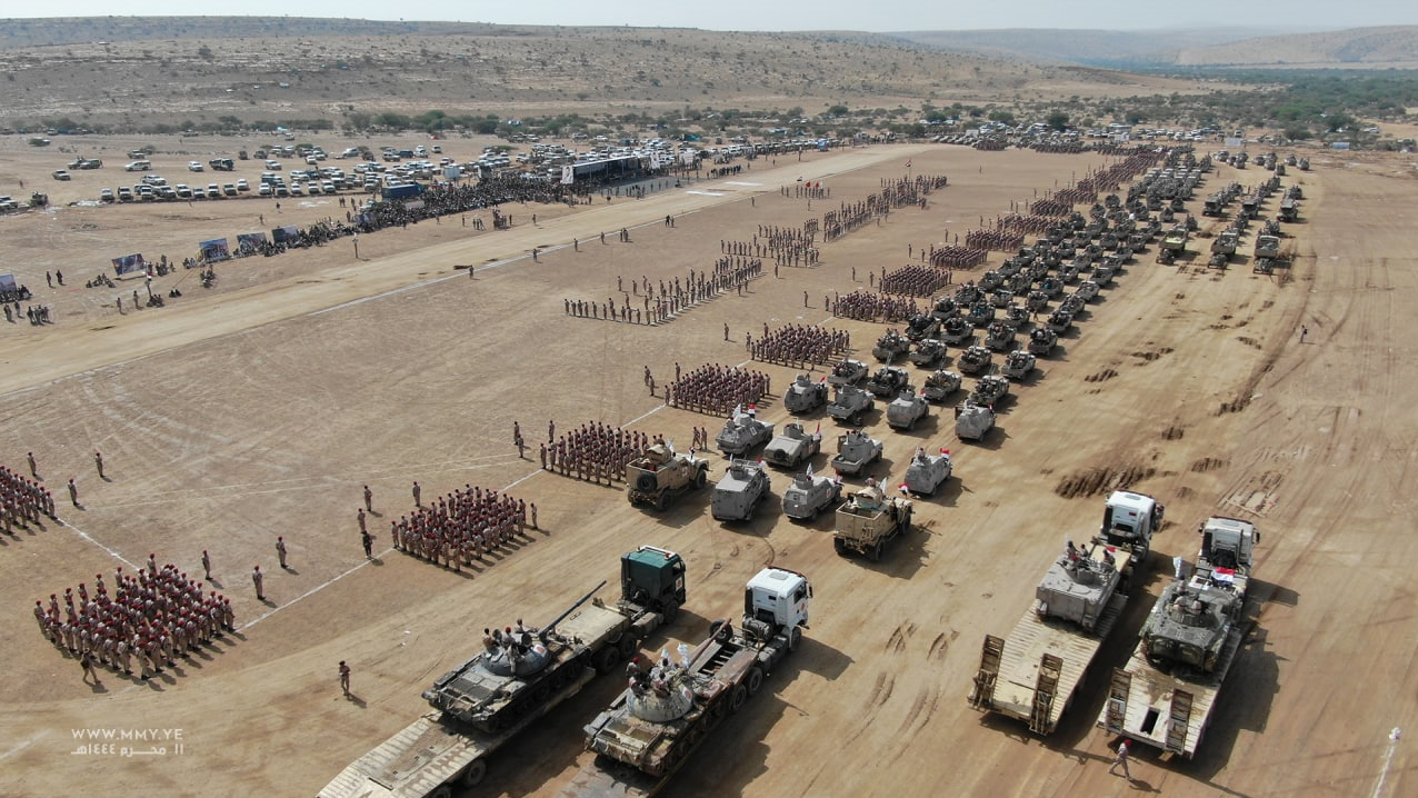 رژه یمنی&zwnj;ها با غنایم ائتلاف سعودی + فیلم و عکس