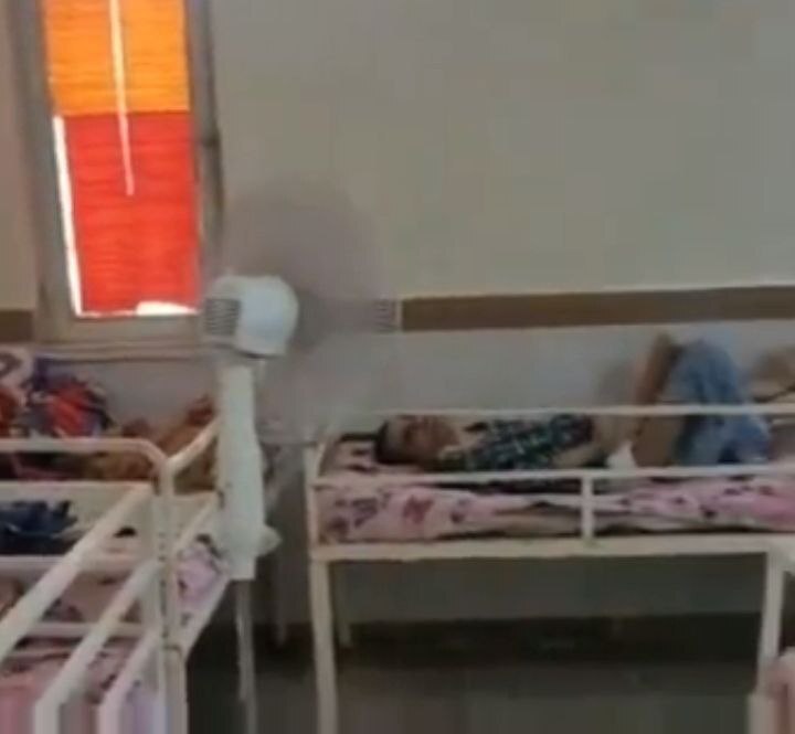 رفتار خشن با معلولان ذهنی در اهواز + عکس رفتار خشن با معلولان ذهنی در اهواز + عکس