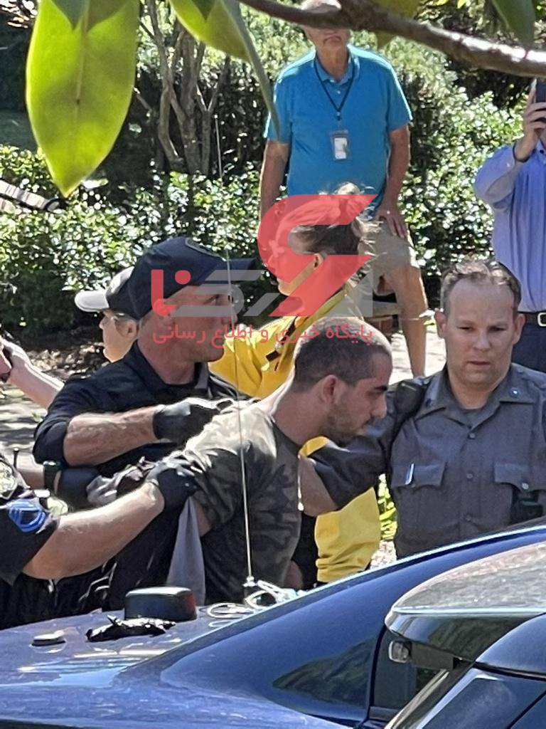 سلمان رشدی در نیویورک چاقو خورد + فیلم و تصاویر سلمان رشدی در نیویورک چاقو خورد + فیلم و تصاویر