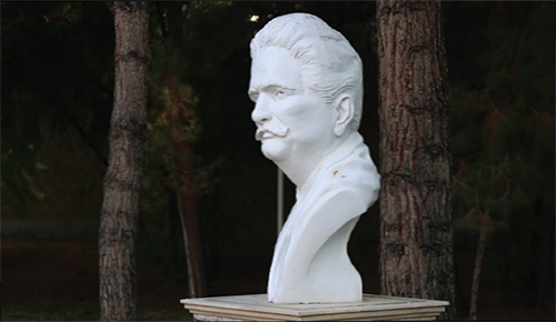 باغ سیاست و رفاقت باغ سیاست و رفاقت