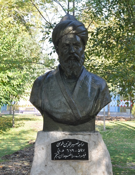 درباره سید میر حسن ارژنگ نژاد، مجسمه‌ساز نامدار مشهدی که یادگارهایش در شهر زنده اند و نفس می‌کشند