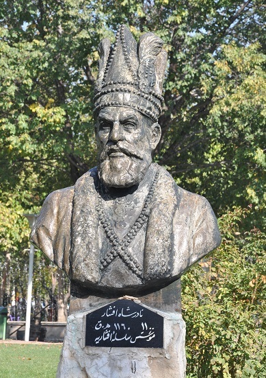 درباره سید میر حسن ارژنگ نژاد، مجسمه‌ساز نامدار مشهدی که یادگارهایش در شهر زنده اند و نفس می‌کشند