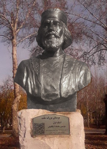 درباره سید میر حسن ارژنگ نژاد، مجسمه‌ساز نامدار مشهدی که یادگارهایش در شهر زنده اند و نفس می‌کشند