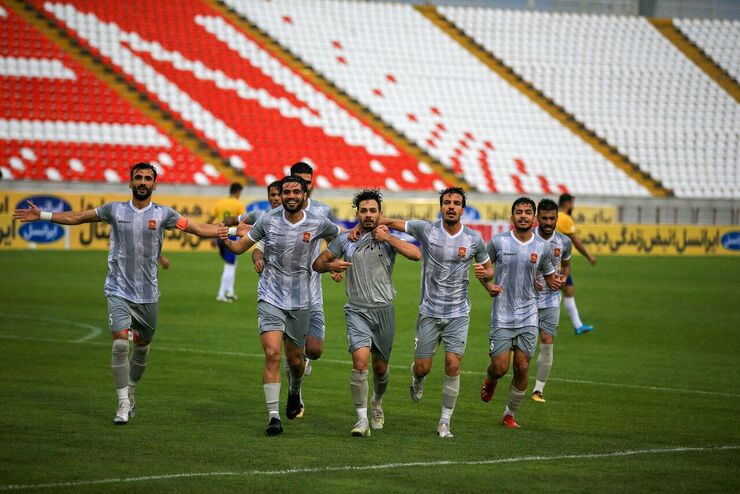 امتیاز تیم فوتبال شهرخودرو به یک هلدینگ مشهدی واگذار شد.