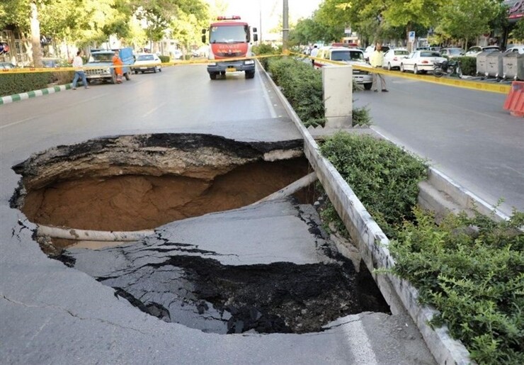 ماجرای فرونشست زمین در میدان سپاه تهران چه بود؟